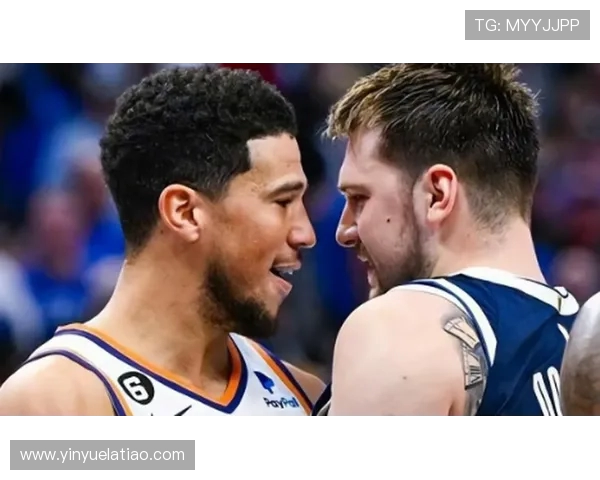 太阳队与独行侠展开激烈对决 众星闪耀展现篮球巅峰对抗